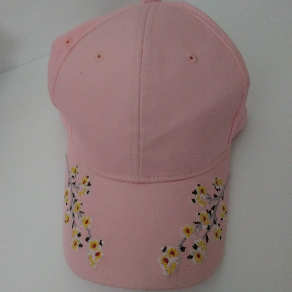 David and Young Women's Baseball Pink Cap Diamond Embroidery Flower Snap-back.
